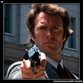 Clint Eastwood jako HARRY CALLAHAN